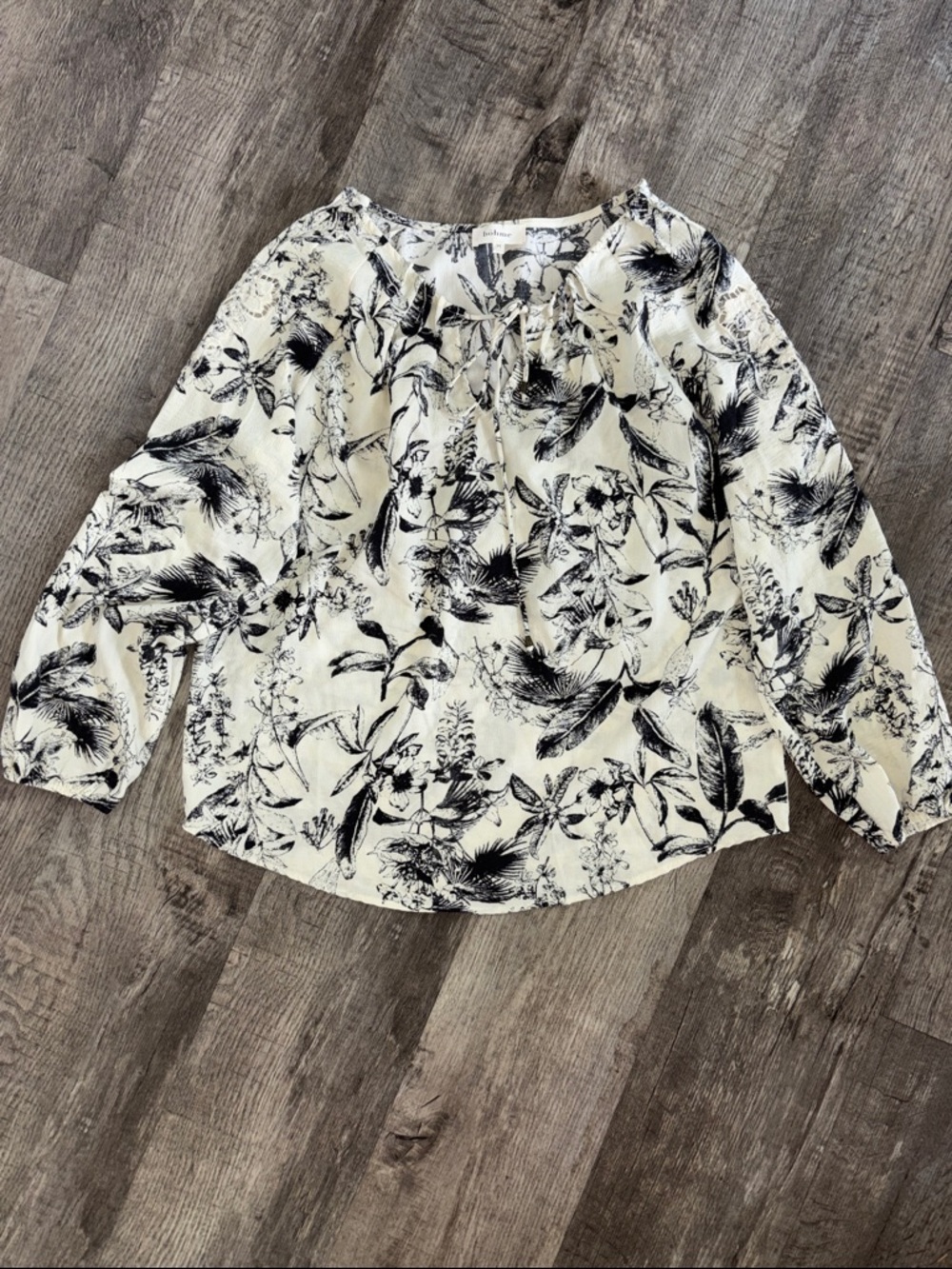 Bohme Keyhole Long Sleeve Blouse